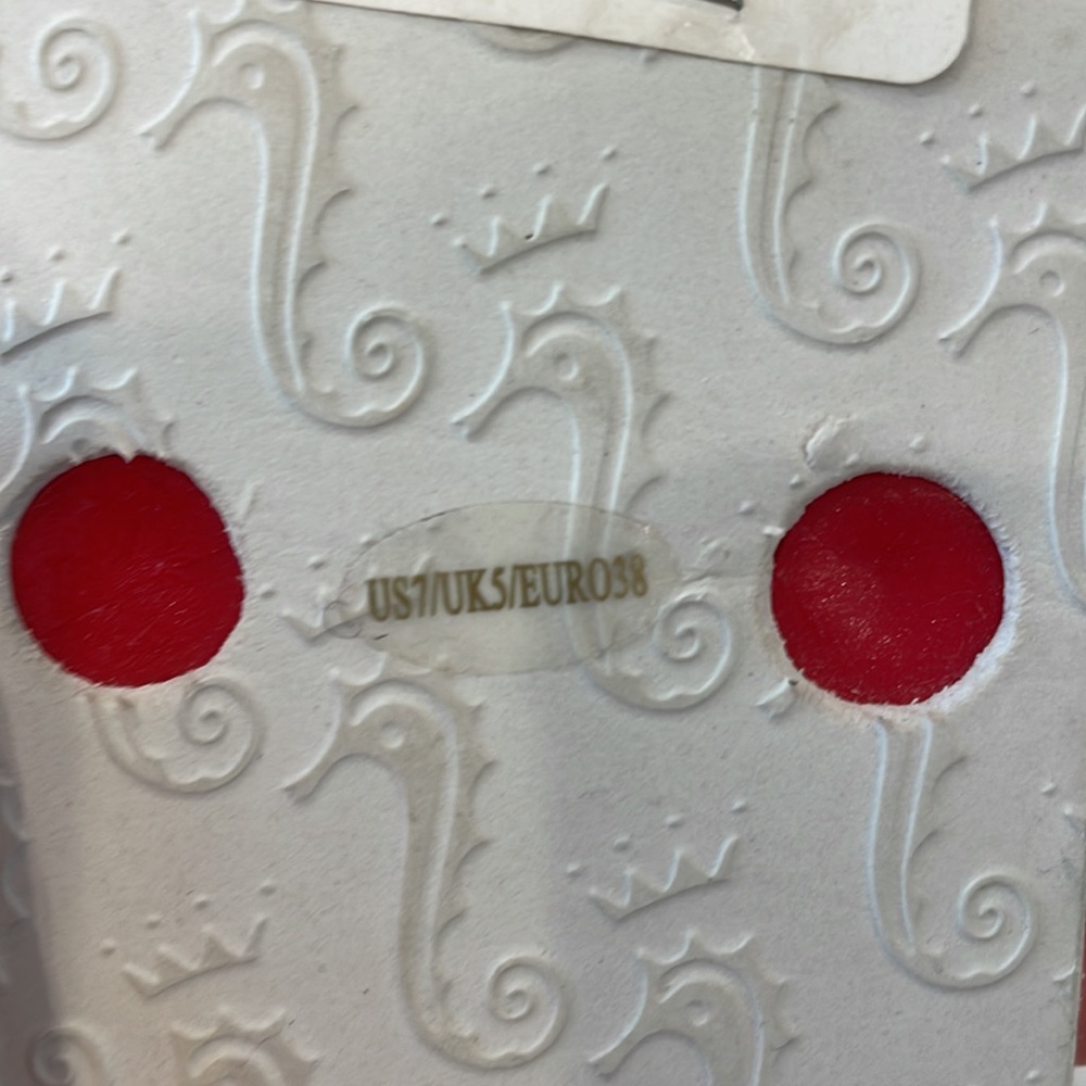 Miss Trish Splash size 7 lobster flip flops - Picture 4 of 5